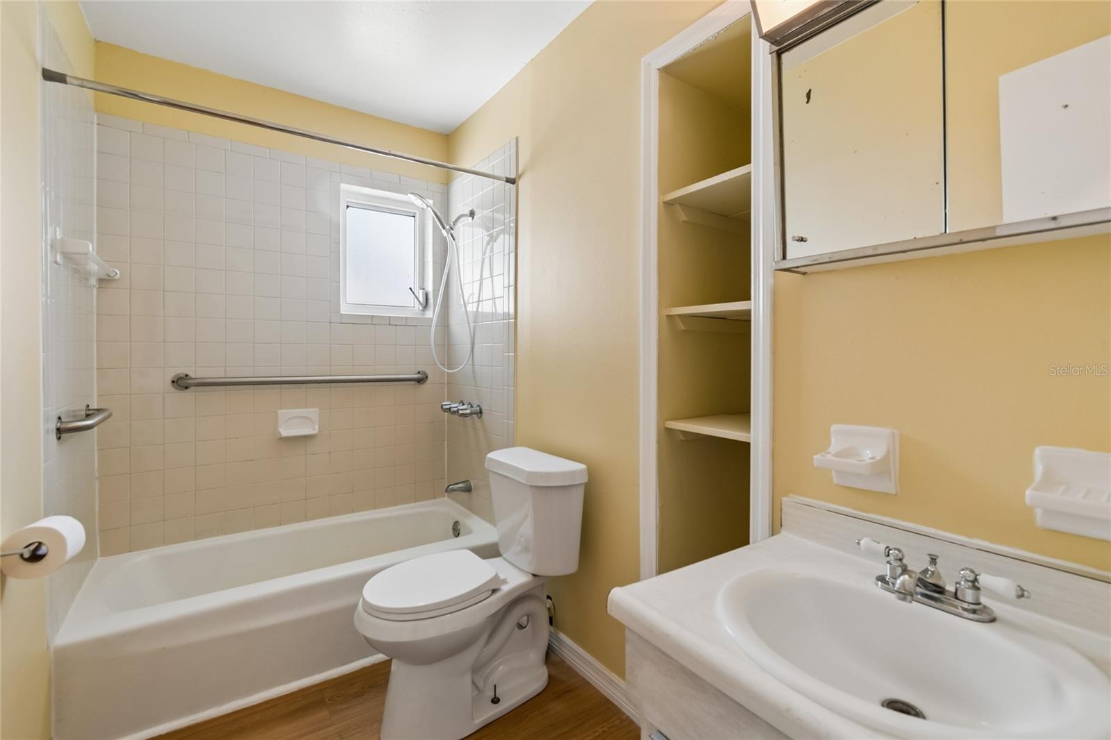 6706 S MASCOTTE ST — photo 17
