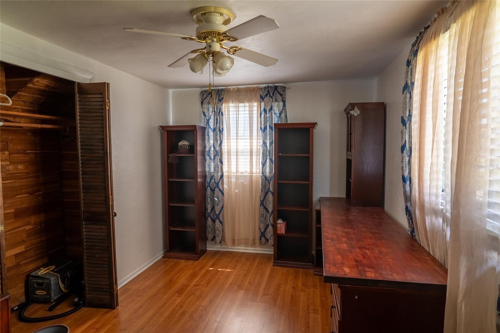 4641 AEGEAN AVE — photo 18