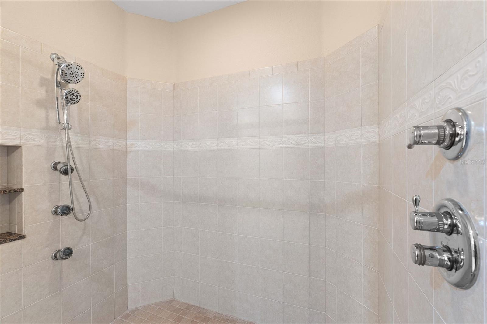 6100 JESSIE HARBOR DR #202 — photo 32