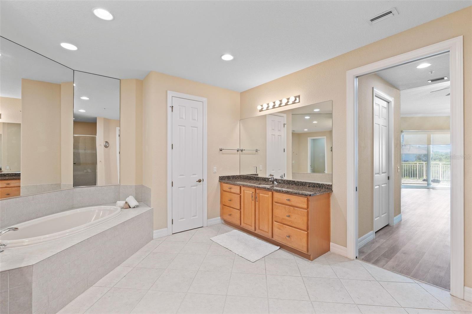 6100 JESSIE HARBOR DR #202 — photo 31