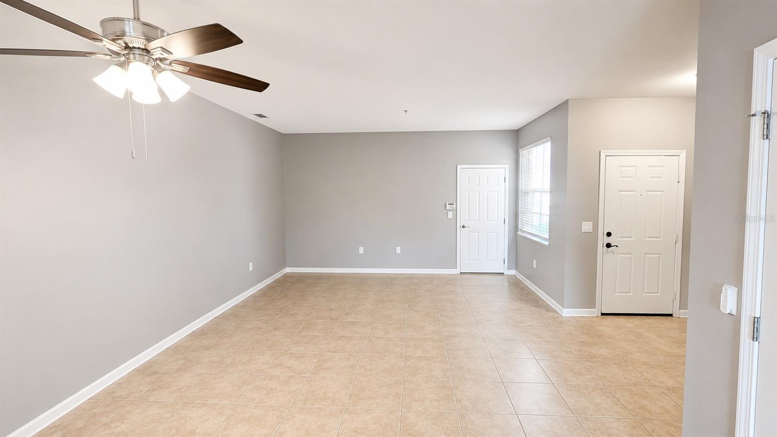 3696 PARKRIDGE CIR #26-105 — photo 3