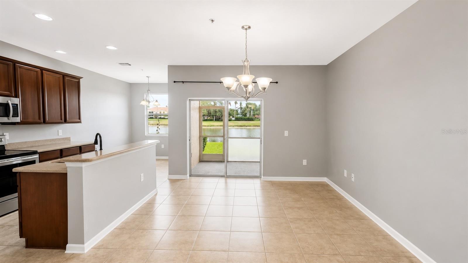3696 PARKRIDGE CIR #26-105 — photo 5