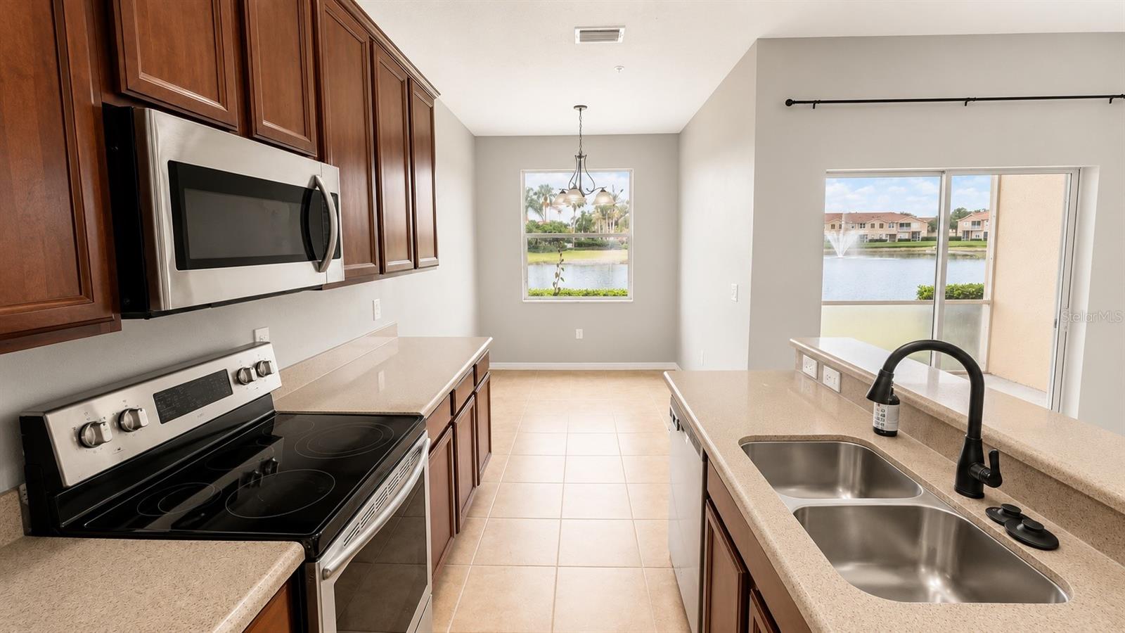 3696 PARKRIDGE CIR #26-105 — photo 7