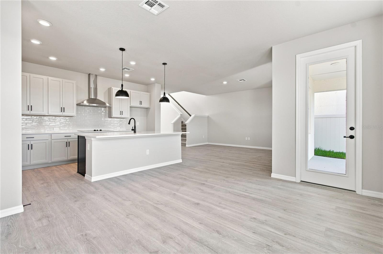 3395 YELLOW CASSIA DR — photo 8