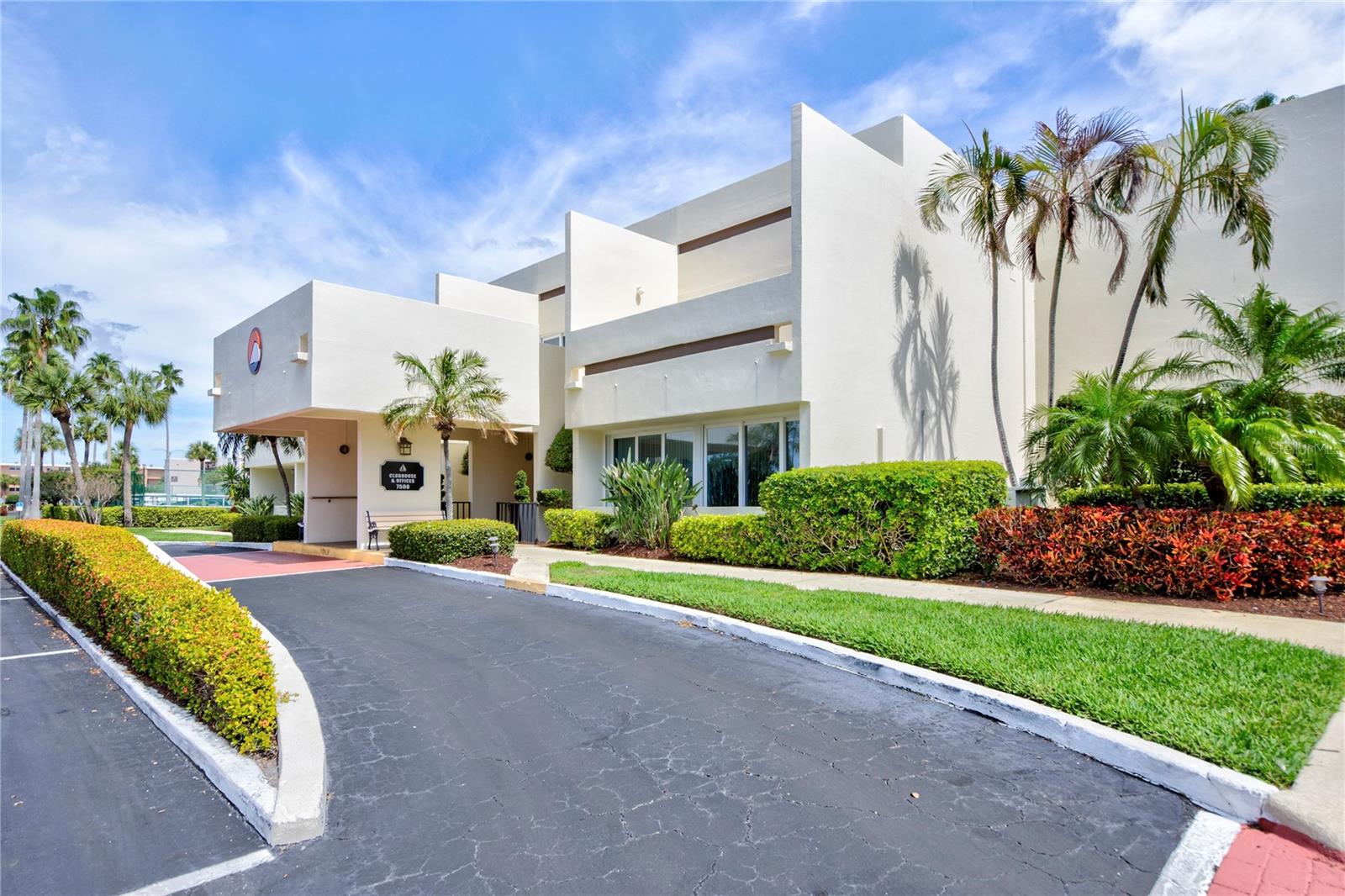 7600 SUN ISLAND DR S #804 — photo 40