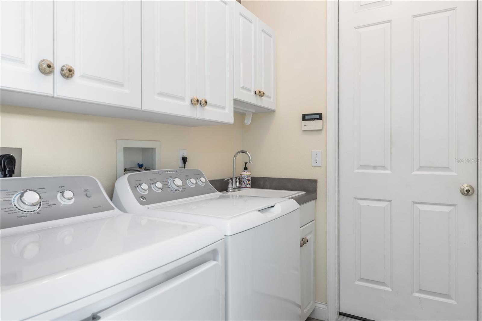4561 MURCIA BLVD #13 — photo 37