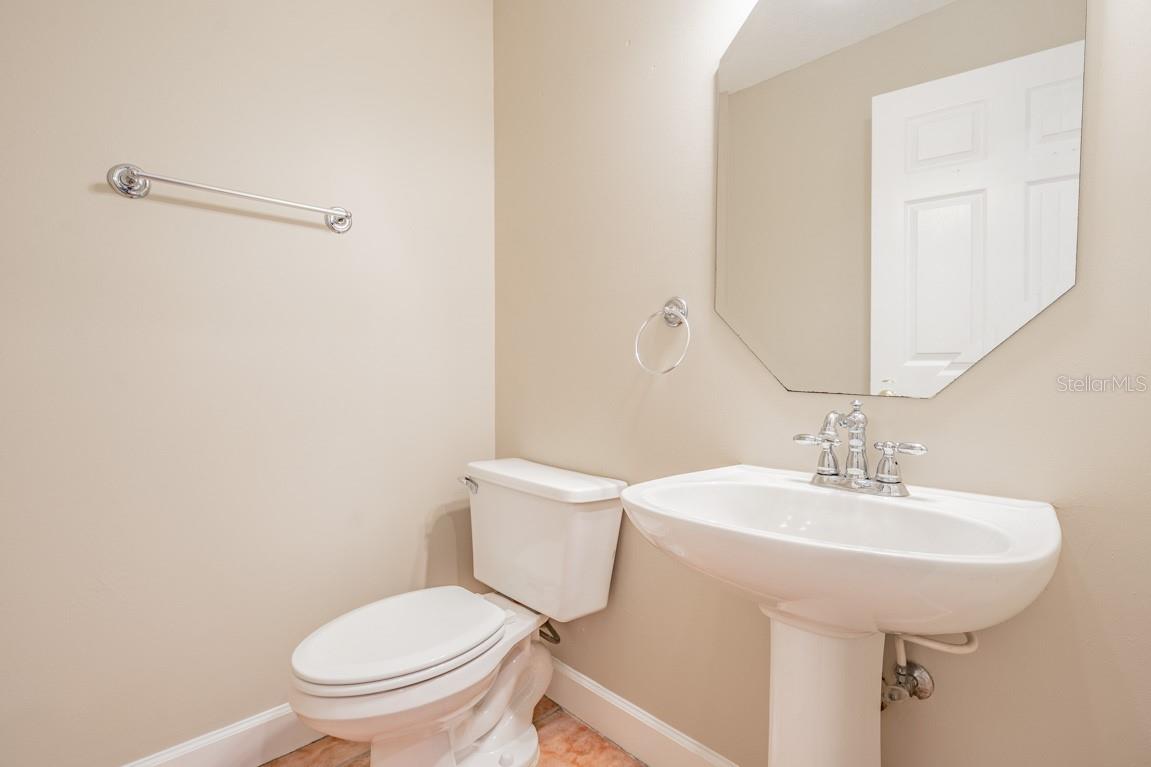 1626 LAGO VISTA BLVD — photo 18