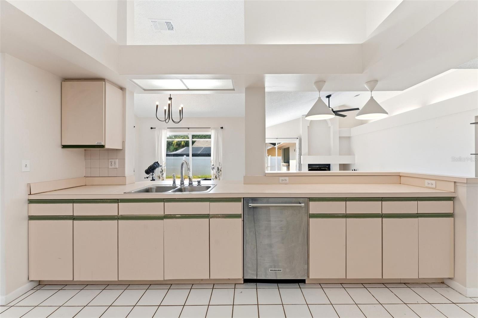 1763 PEBBLE HILL CT — photo 14