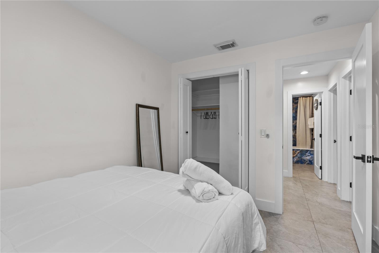 6822 S WALL ST — photo 14