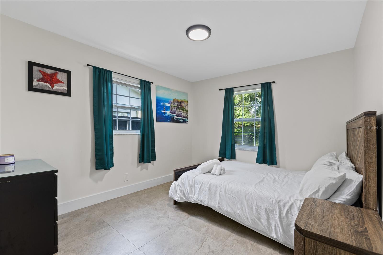 6822 S WALL ST — photo 11