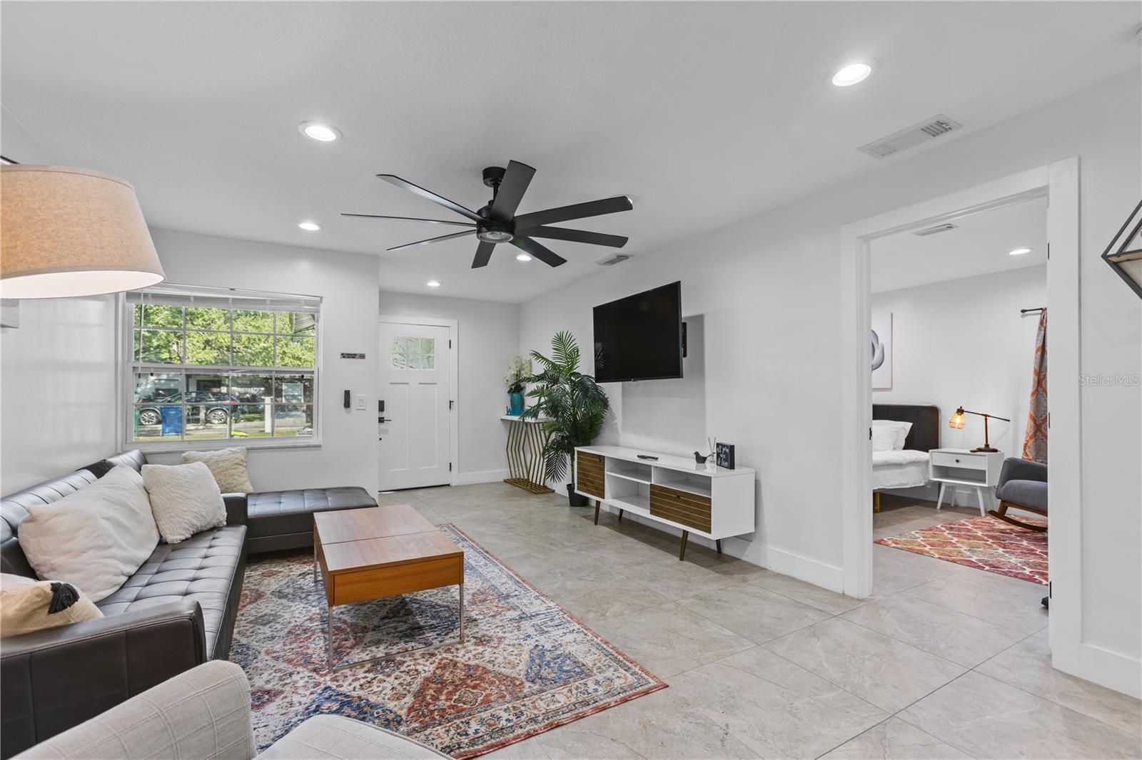 6822 S WALL ST — photo 21