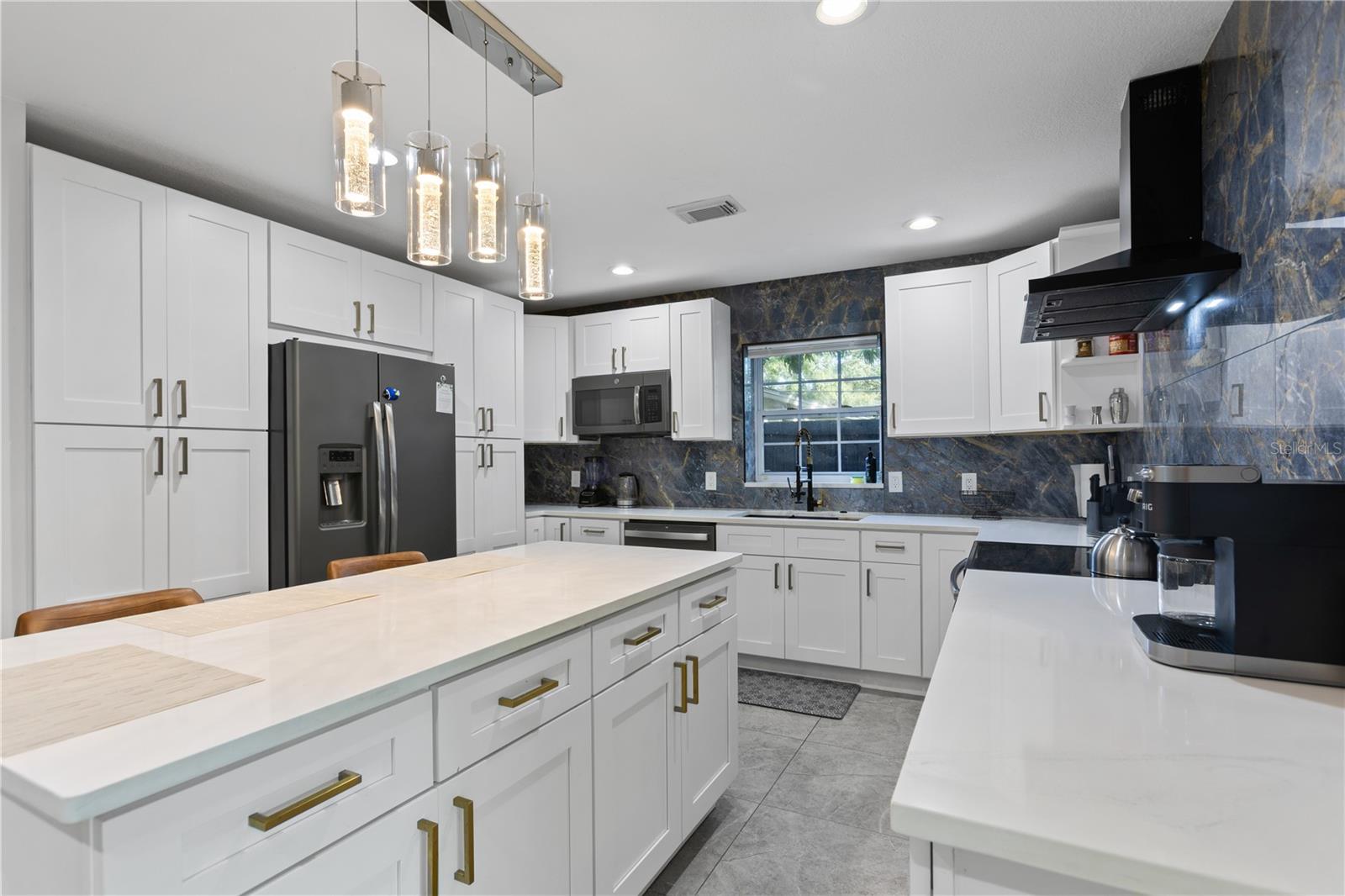 6822 S WALL ST — photo 6