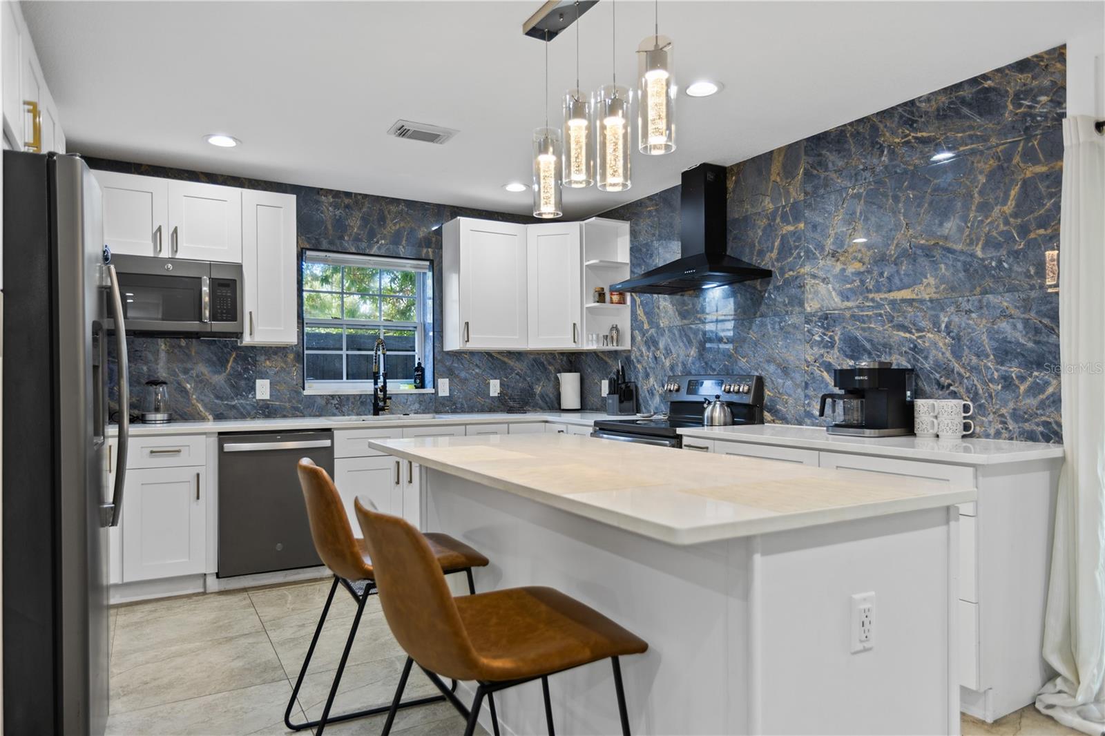 6822 S WALL ST — photo 5