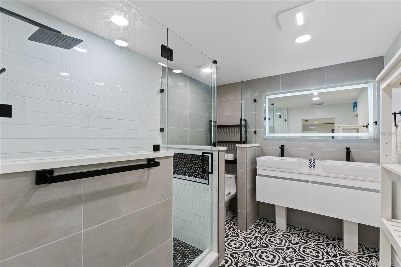 6822 S WALL ST — photo 22