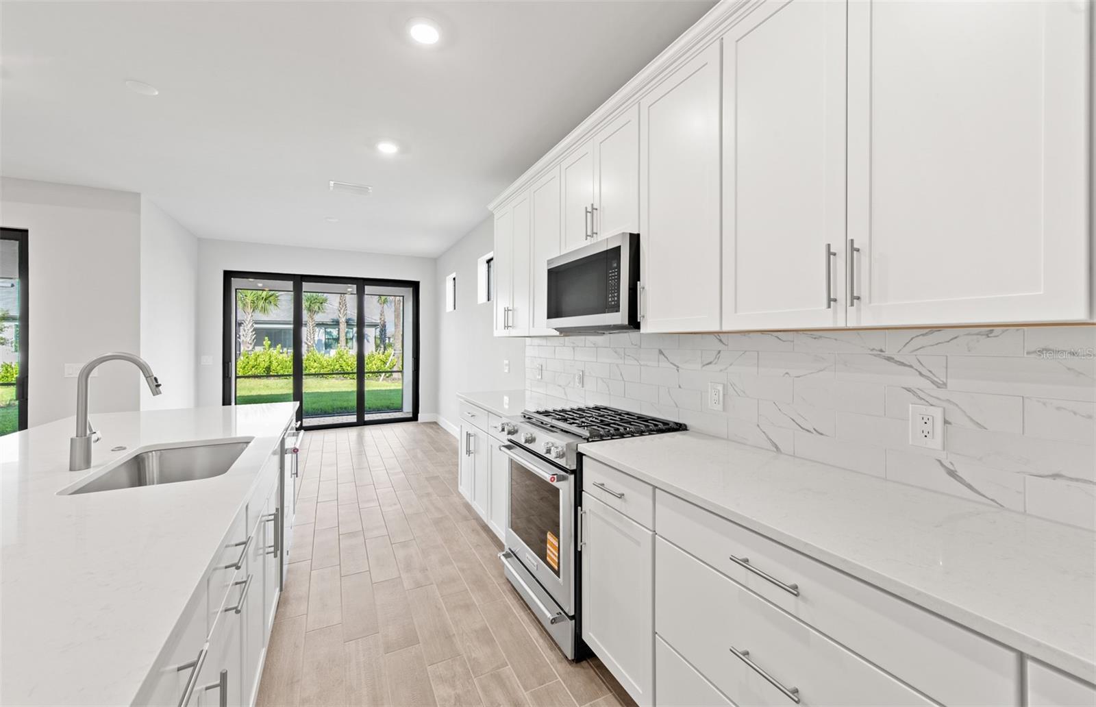 1758 PEPPER GRASS DR — photo 18