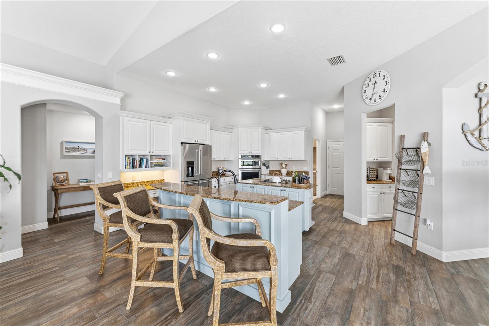 24355 HIDEOUT TRL — photo 19