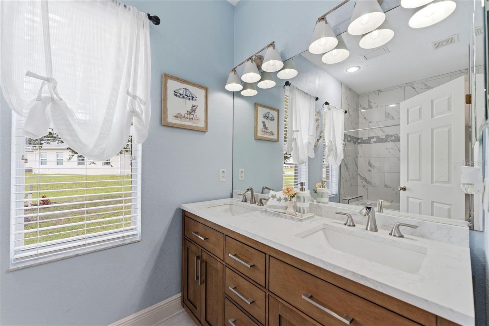 24355 HIDEOUT TRL — photo 32