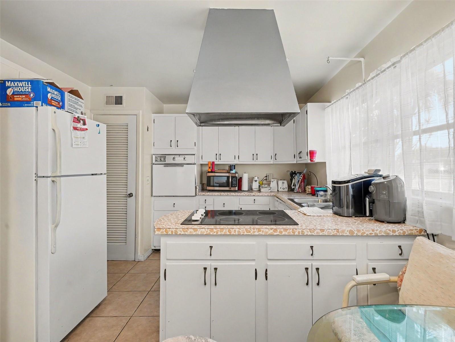 3103 BAYSHORE GARDENS PKWY — photo 14