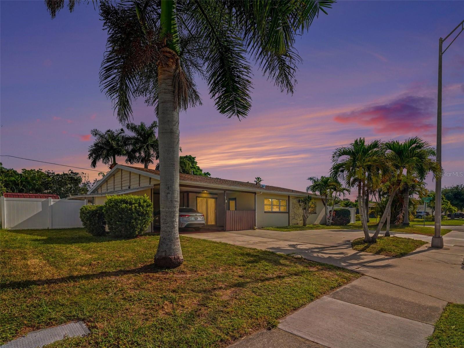 3103 BAYSHORE GARDENS PKWY — photo 4