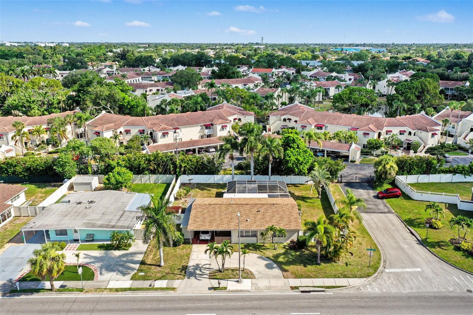 3103 BAYSHORE GARDENS PKWY — photo 31
