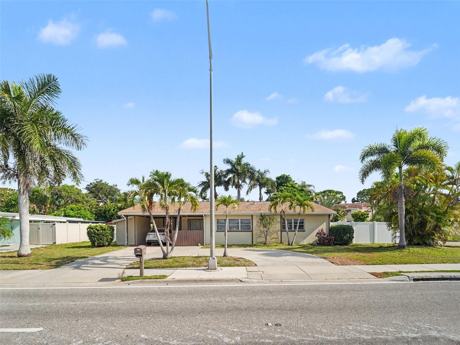 3103 BAYSHORE GARDENS PKWY — photo 3