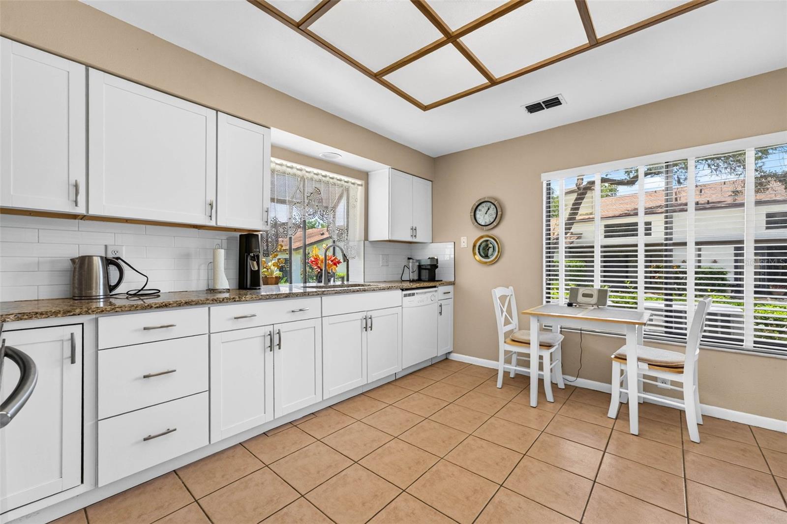 1846 LAKE CYPRESS DR #1846 — photo 4