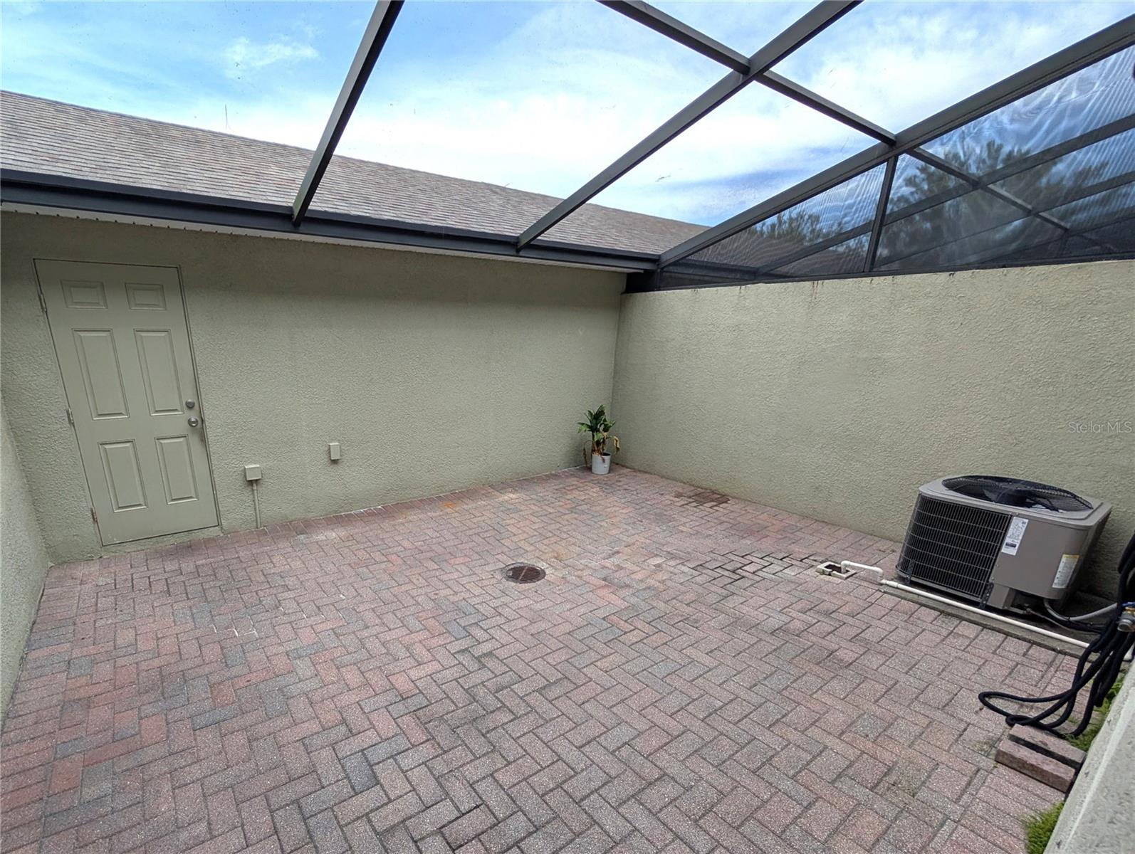 14161 STOWBRIDGE AVE — photo 23