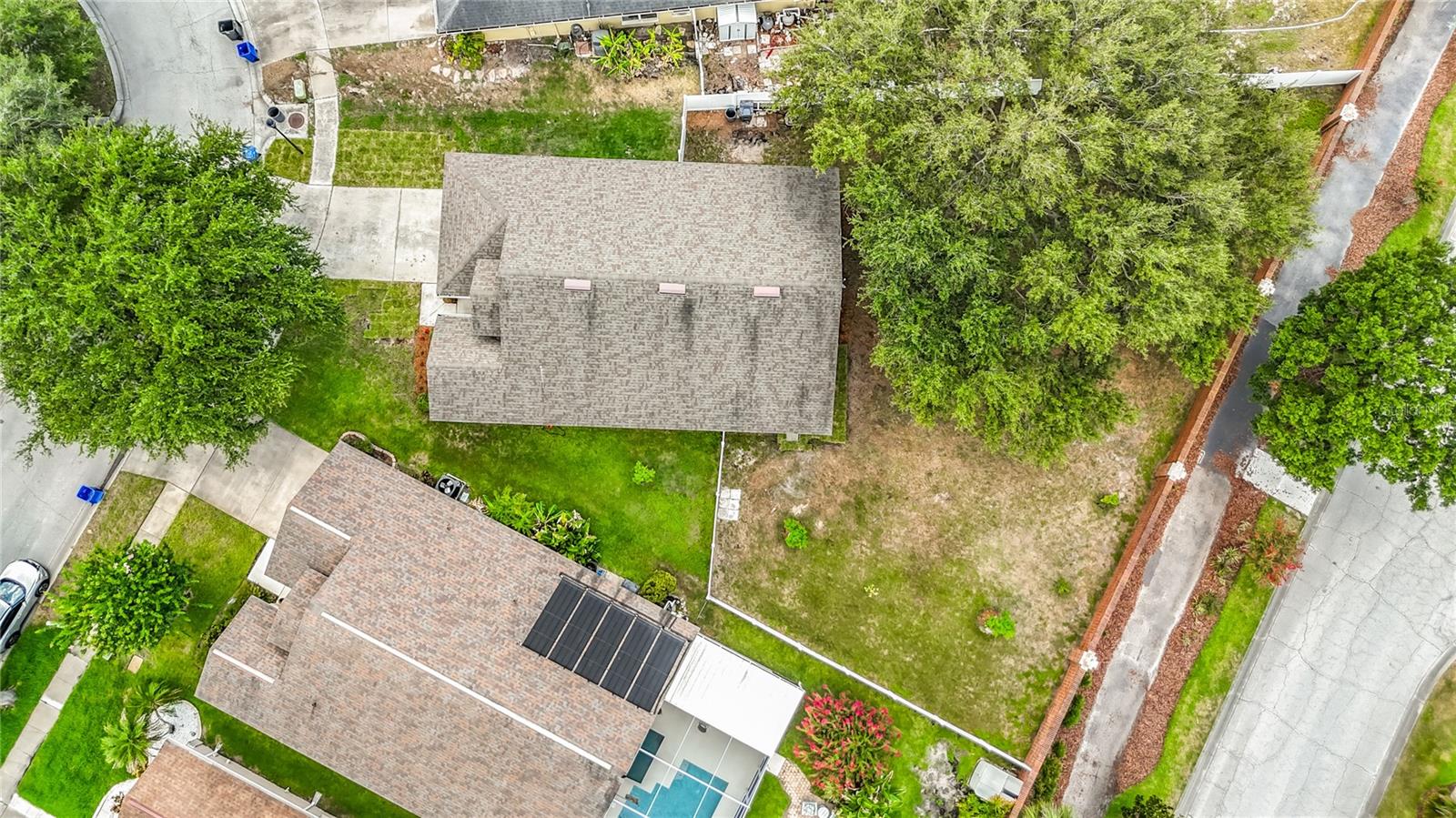 7016 JAMESTOWN MANOR DR — photo 46