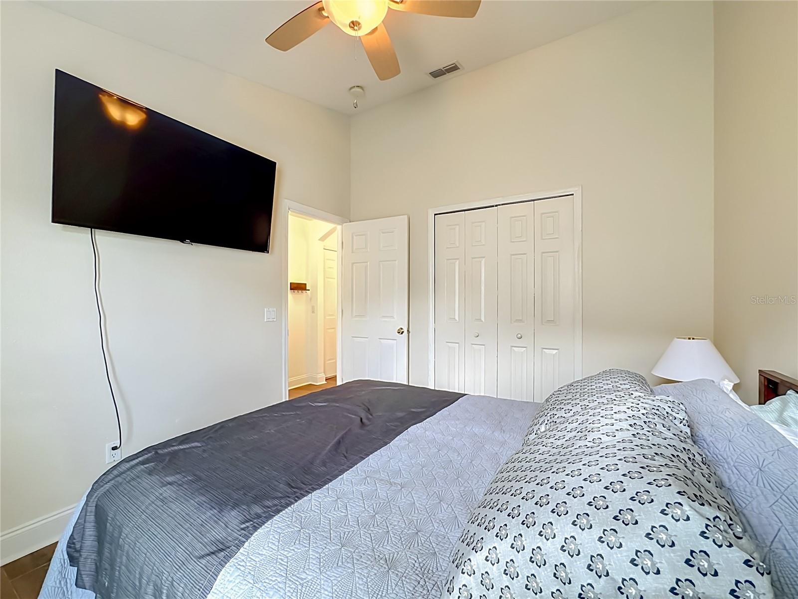 7016 JAMESTOWN MANOR DR — photo 23