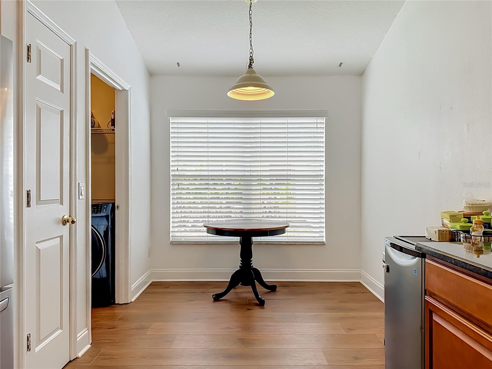 7016 JAMESTOWN MANOR DR — photo 8