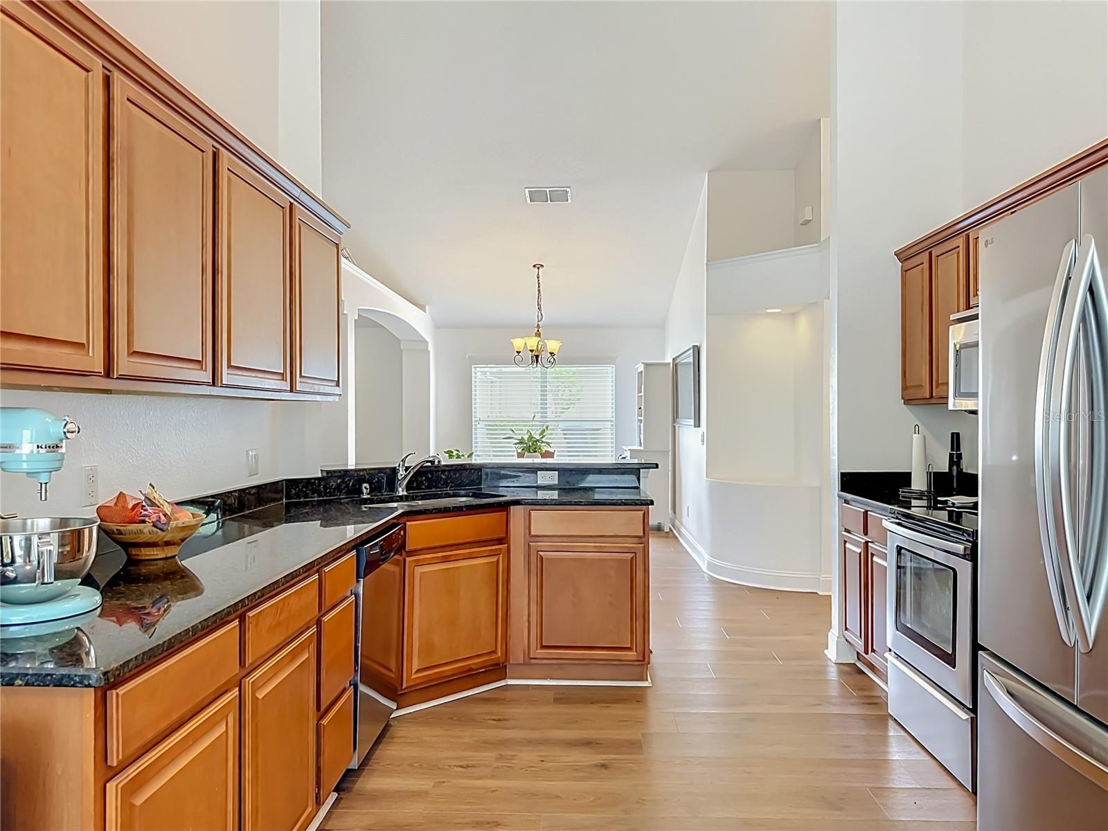 7016 JAMESTOWN MANOR DR — photo 10