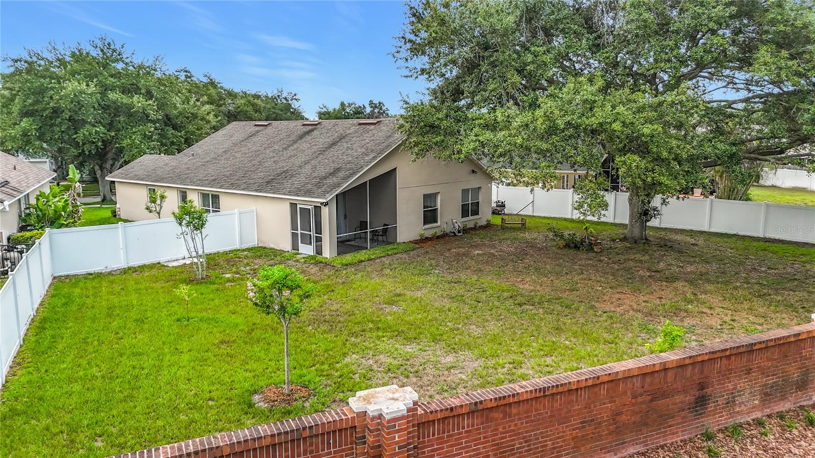 7016 JAMESTOWN MANOR DR — photo 42