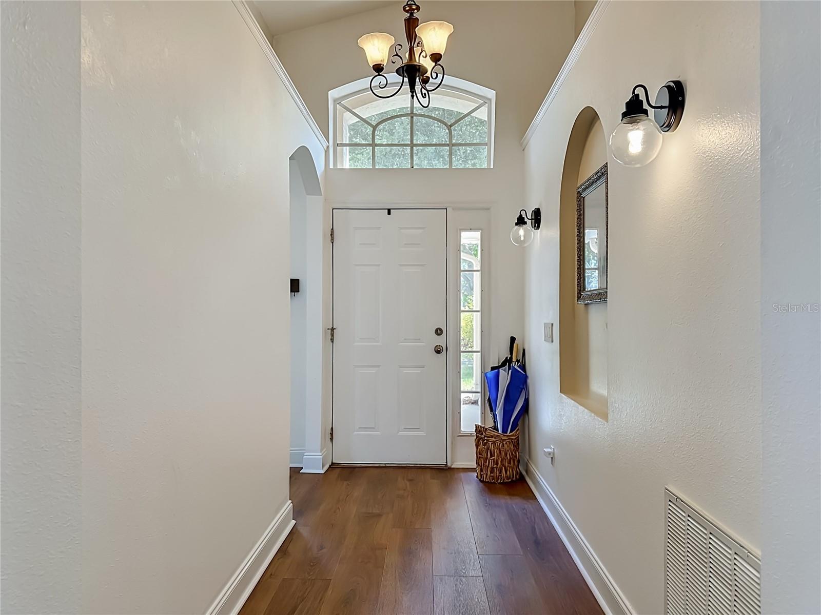 7016 JAMESTOWN MANOR DR — photo 4