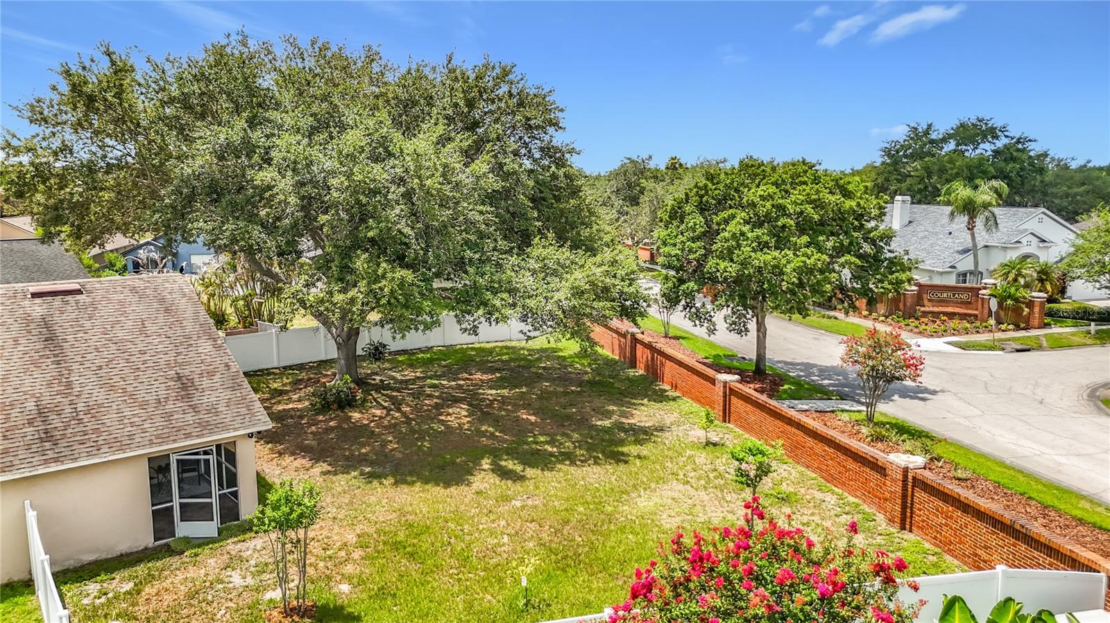 7016 JAMESTOWN MANOR DR — photo 43