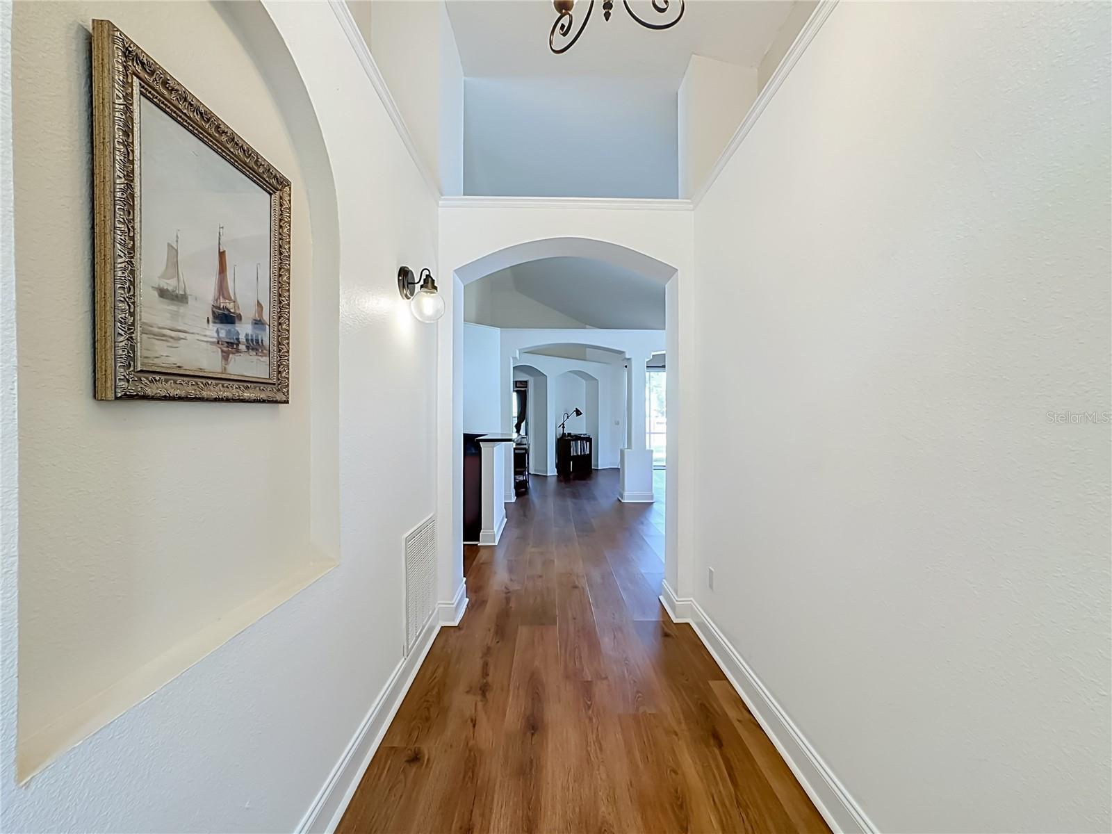 7016 JAMESTOWN MANOR DR — photo 3