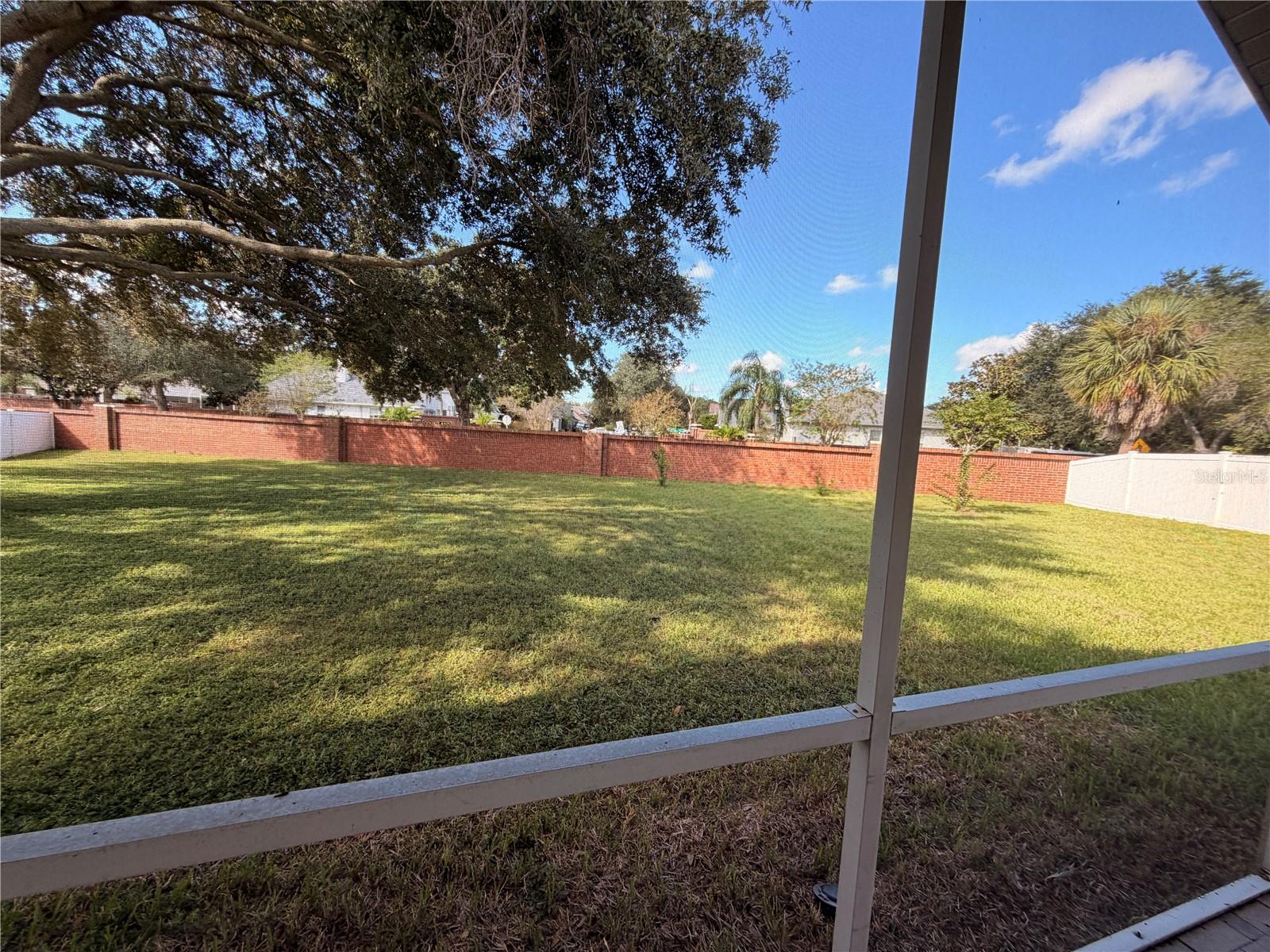 7016 JAMESTOWN MANOR DR — photo 35