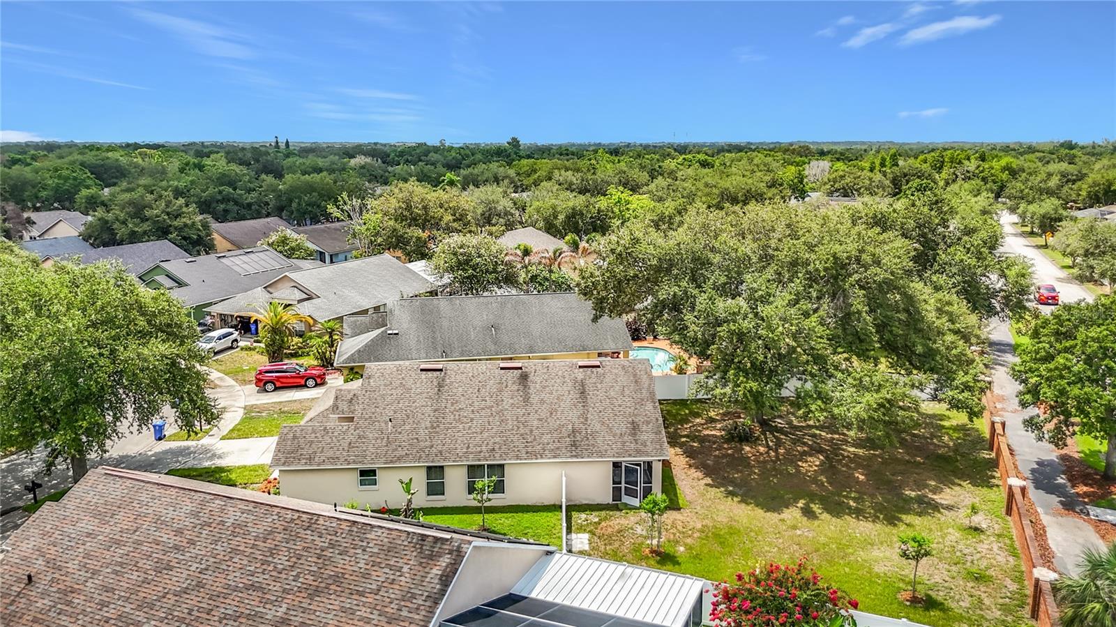 7016 JAMESTOWN MANOR DR — photo 44