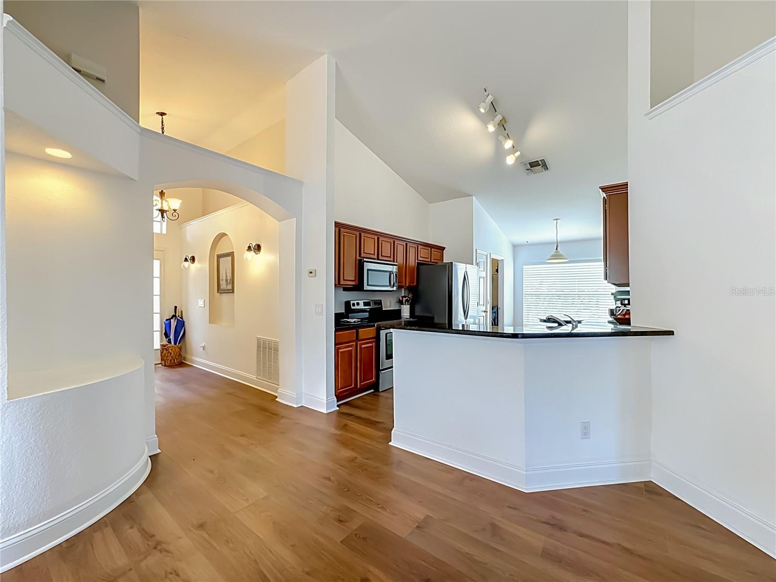 7016 JAMESTOWN MANOR DR — photo 15