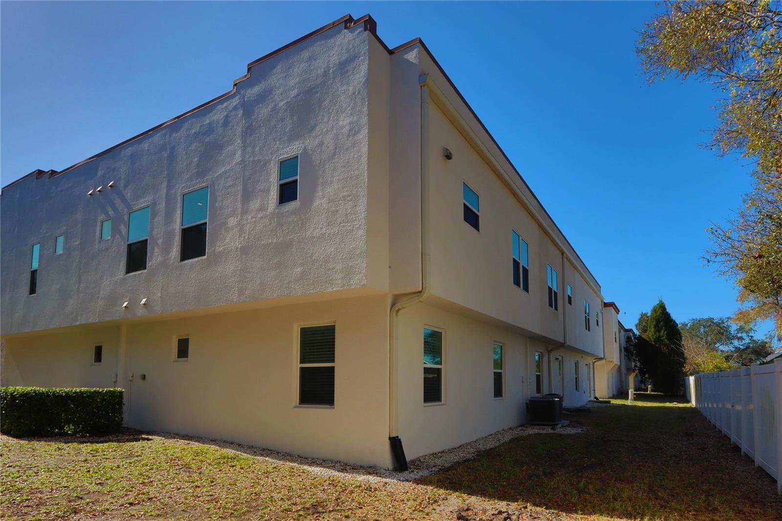 3617 BAY HEIGHTS WAY — photo 21