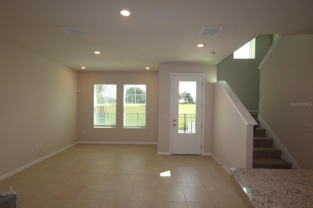 3542 CASPIAN CHERVIL ST — photo 10