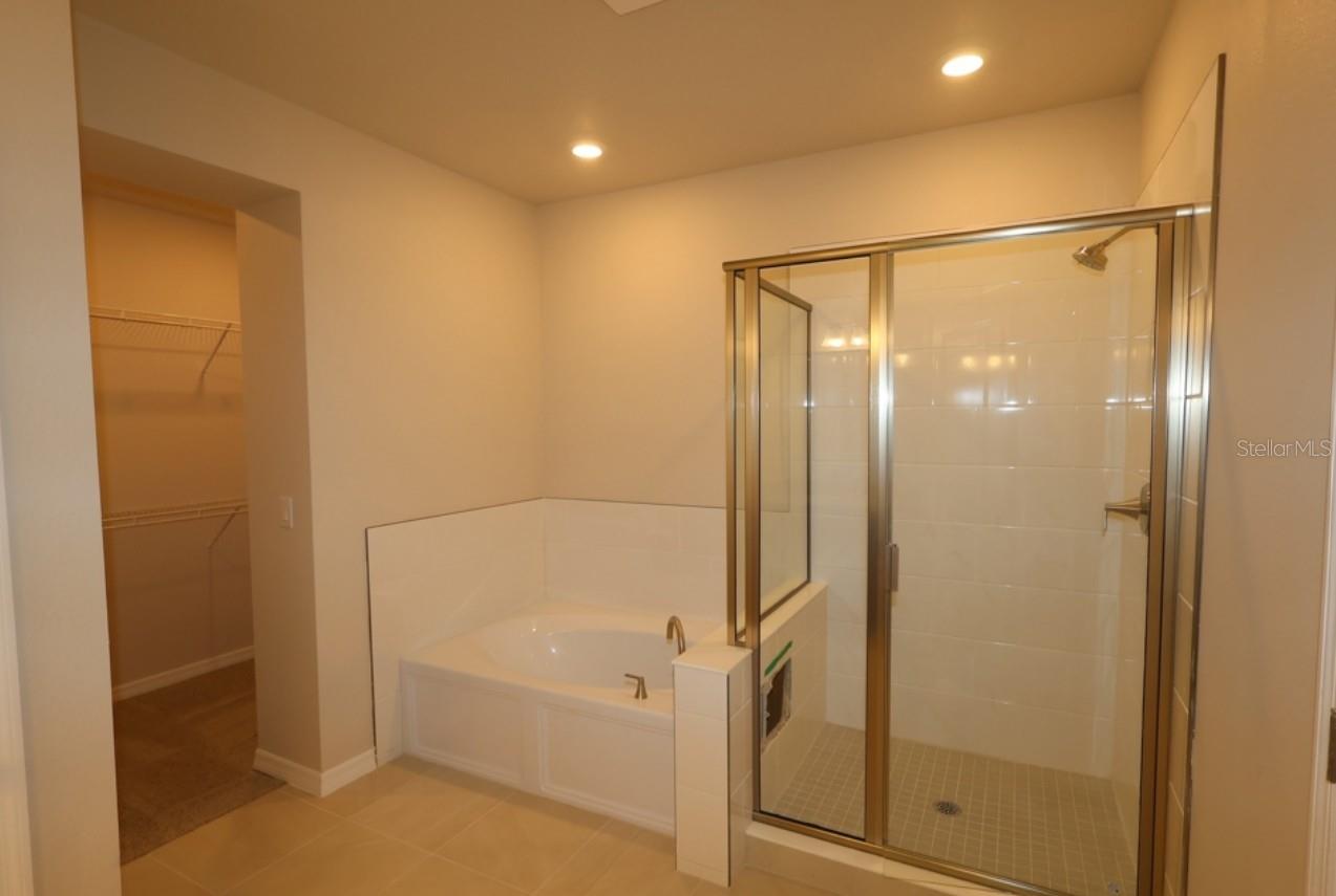 3542 CASPIAN CHERVIL ST — photo 14