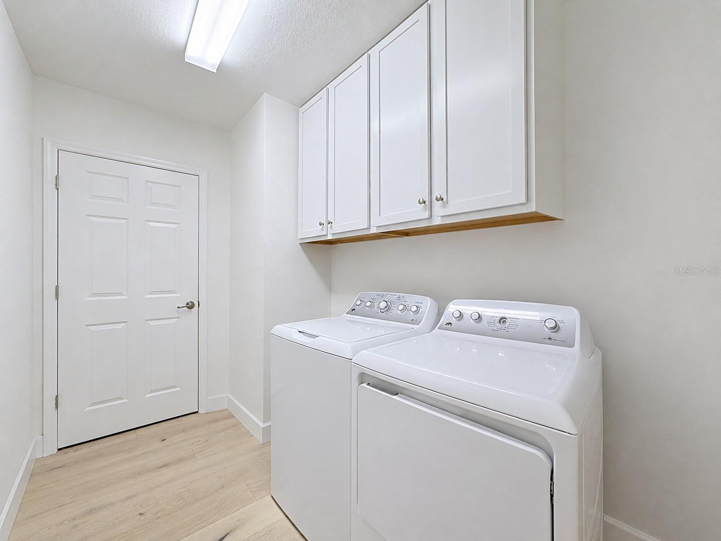 10051 CROOKED CREEK DR #102 — photo 42