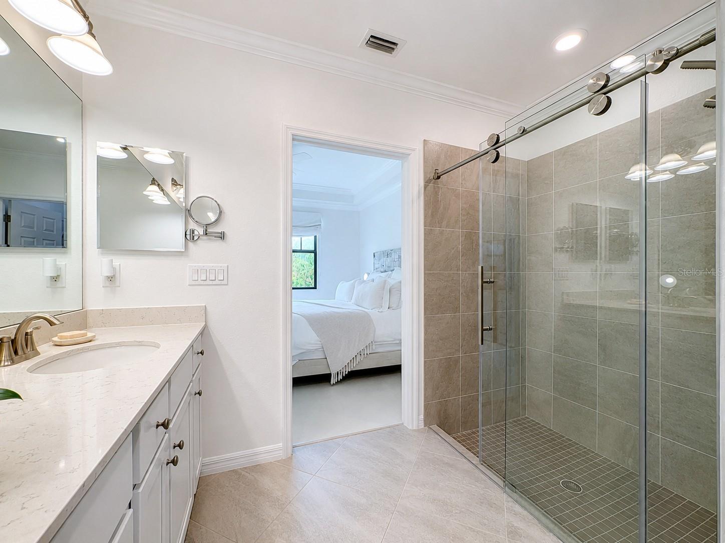 10051 CROOKED CREEK DR #102 — photo 29