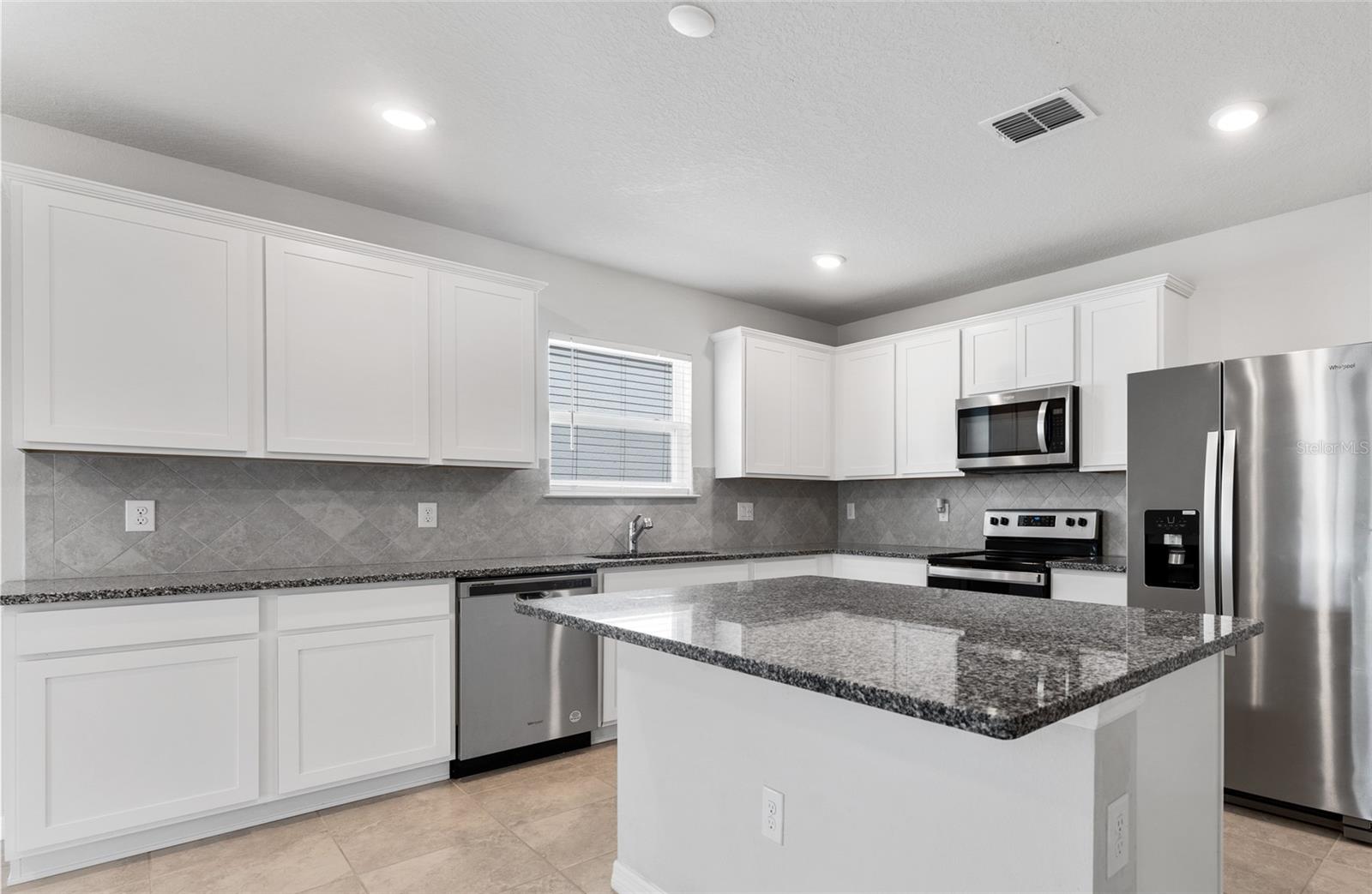 9642 SUMMERS CAY CIR — photo 3