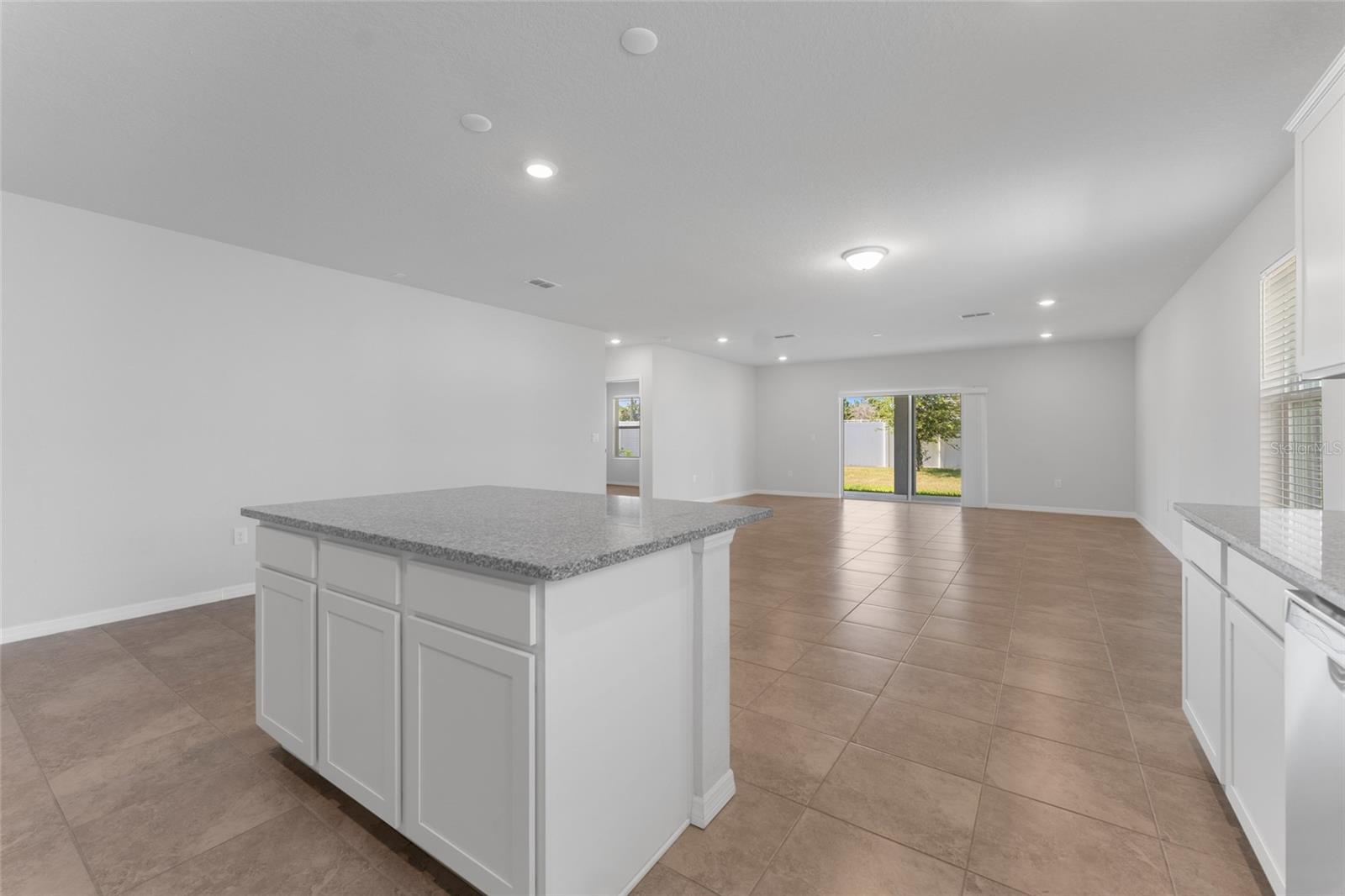 9642 SUMMERS CAY CIR — photo 8