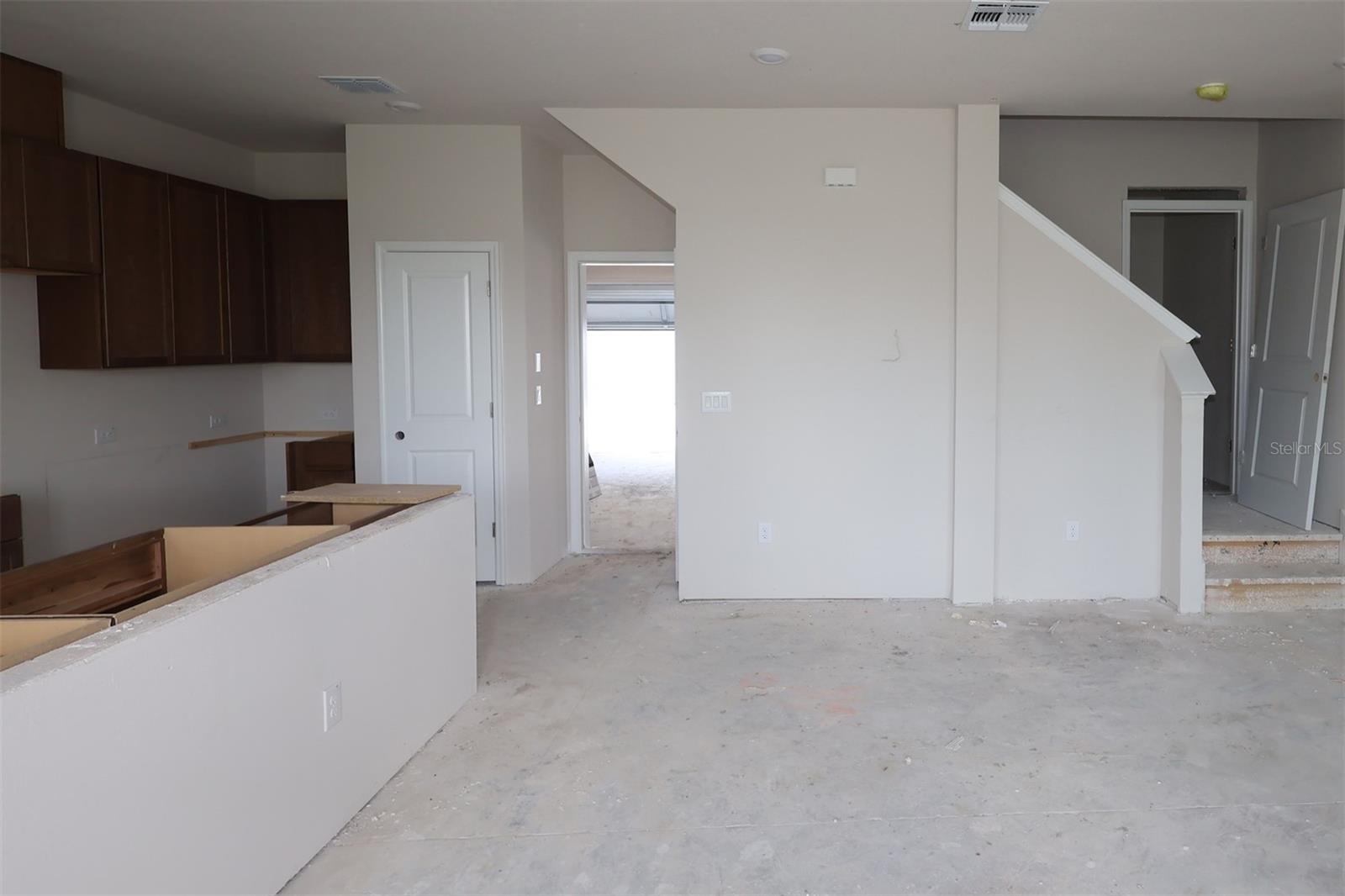 3534 CASPIAN CHERVIL ST — photo 9
