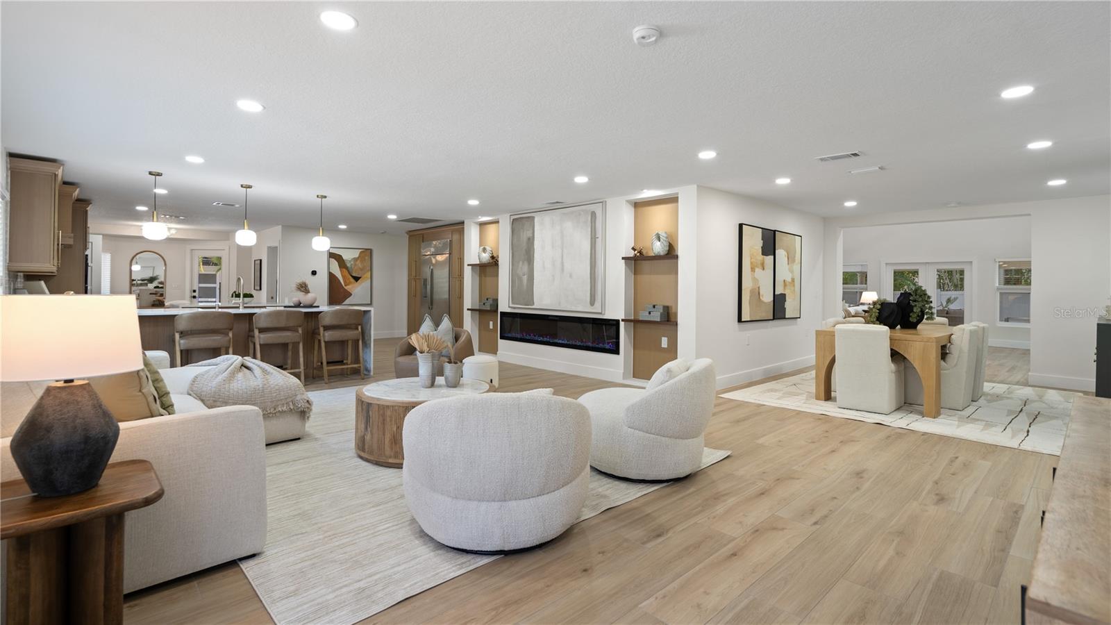 4623 W BROWNING AVE — photo 4