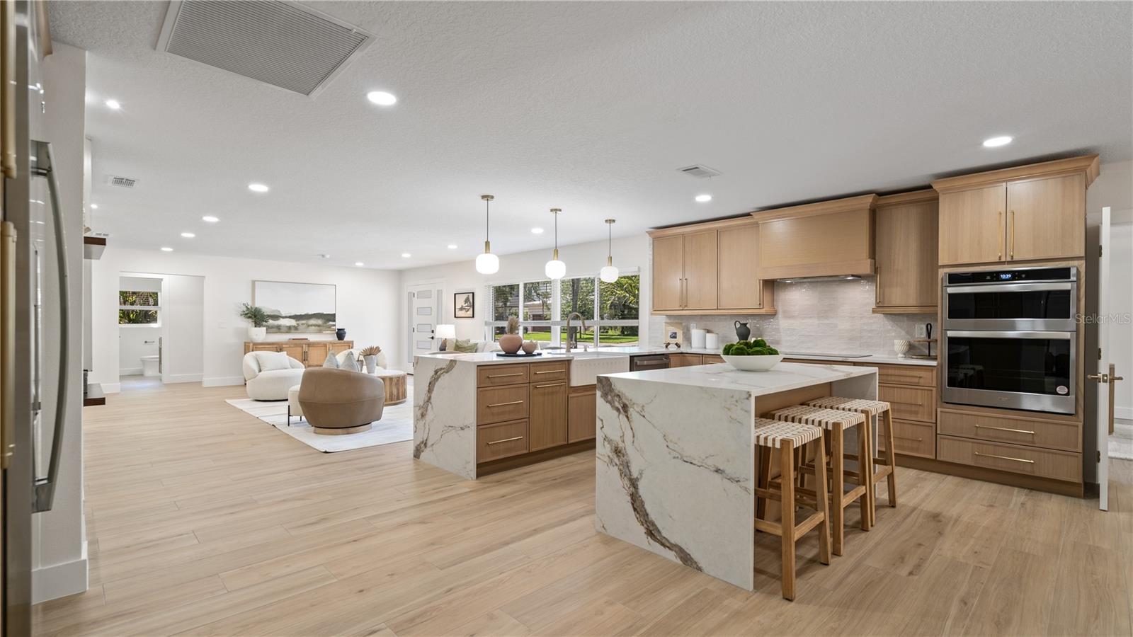 4623 W BROWNING AVE — photo 9