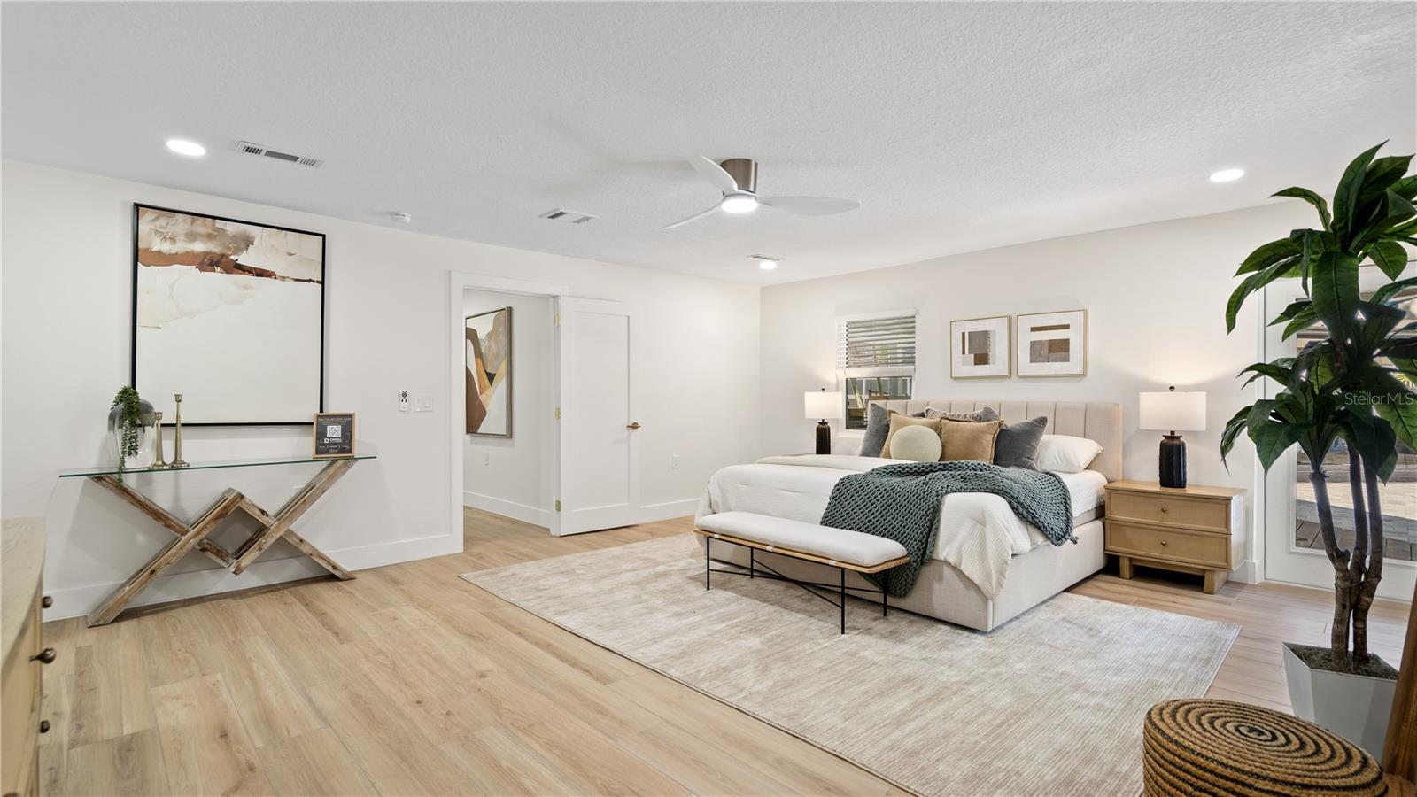 4623 W BROWNING AVE — photo 24