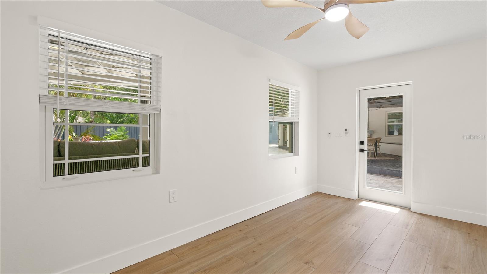 4623 W BROWNING AVE — photo 46